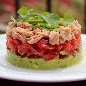 Тимбал из авокадо и тунца фото рецепты салатов
